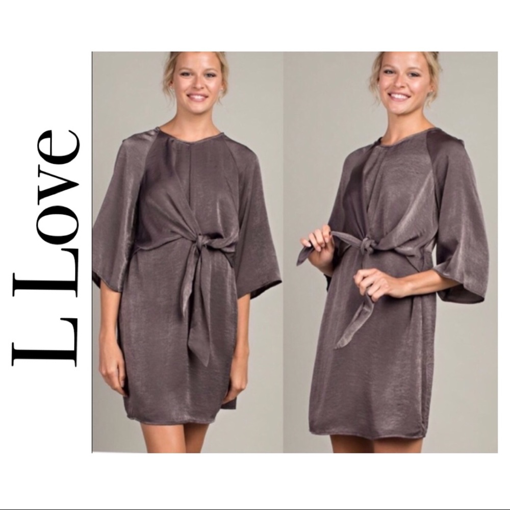 🔥HOST PICK🔥 Tie-Front Shift Dress